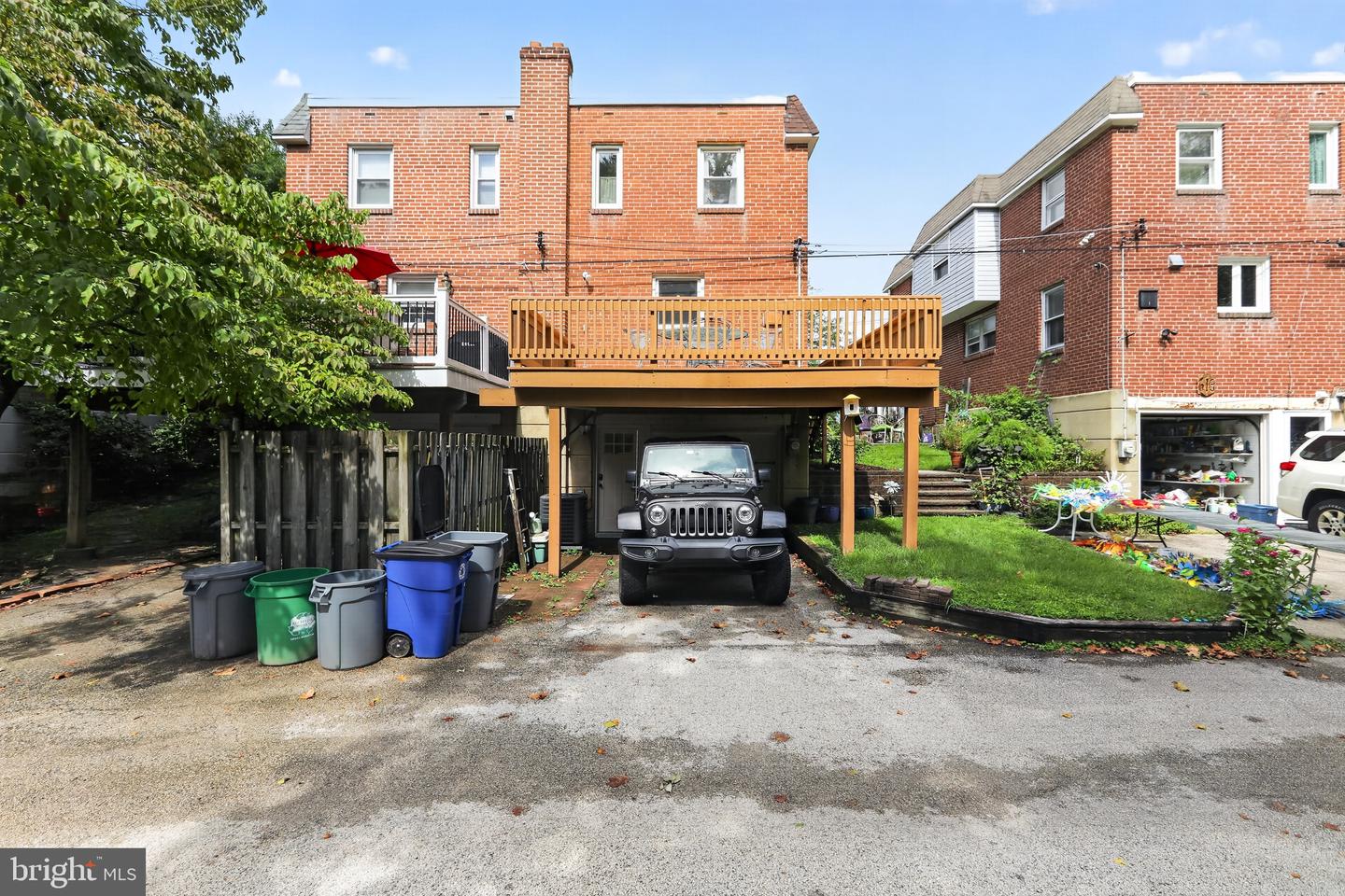 611 N Jackson St Property Photo 41