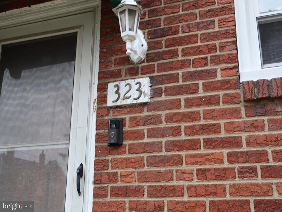 323 N Maple Ave Property Photo 2