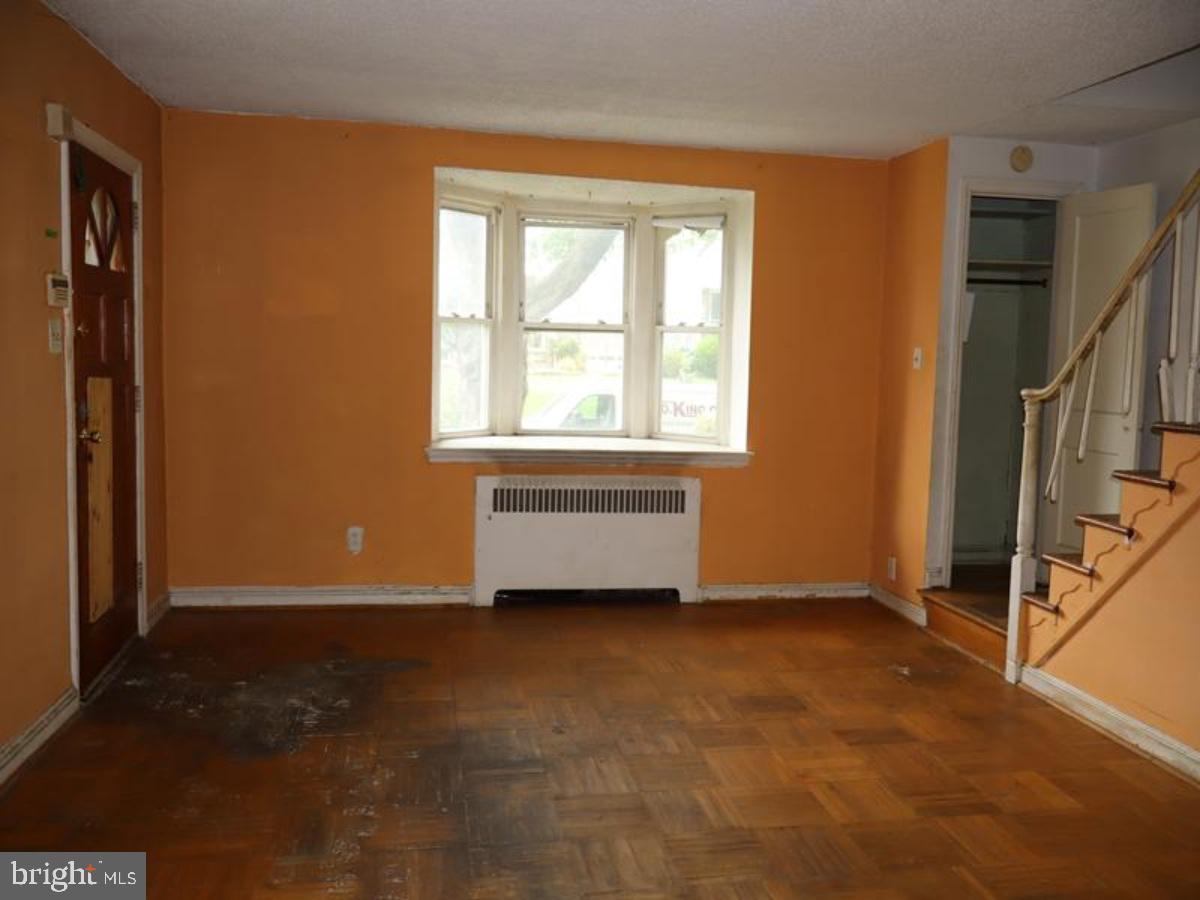 323 N Maple Ave Property Photo 7