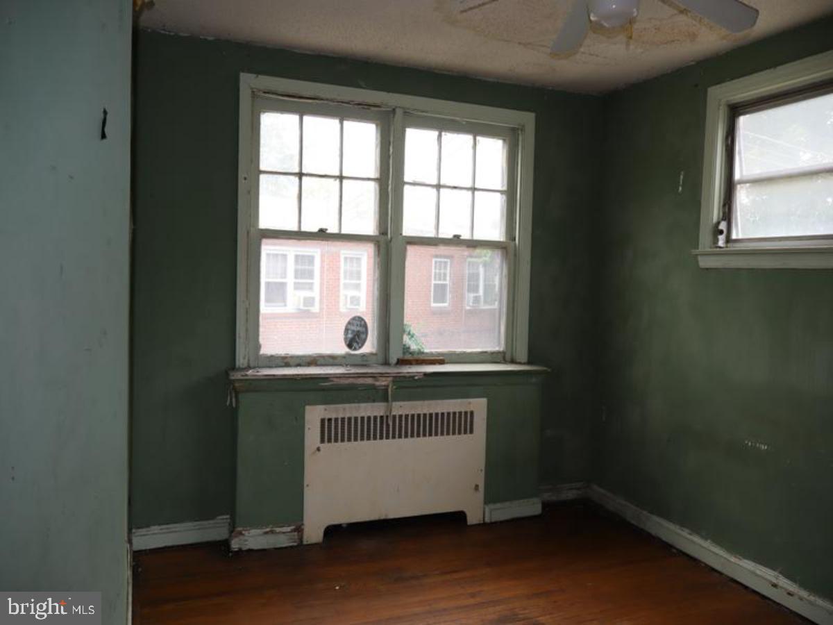 323 N Maple Ave Property Photo 13