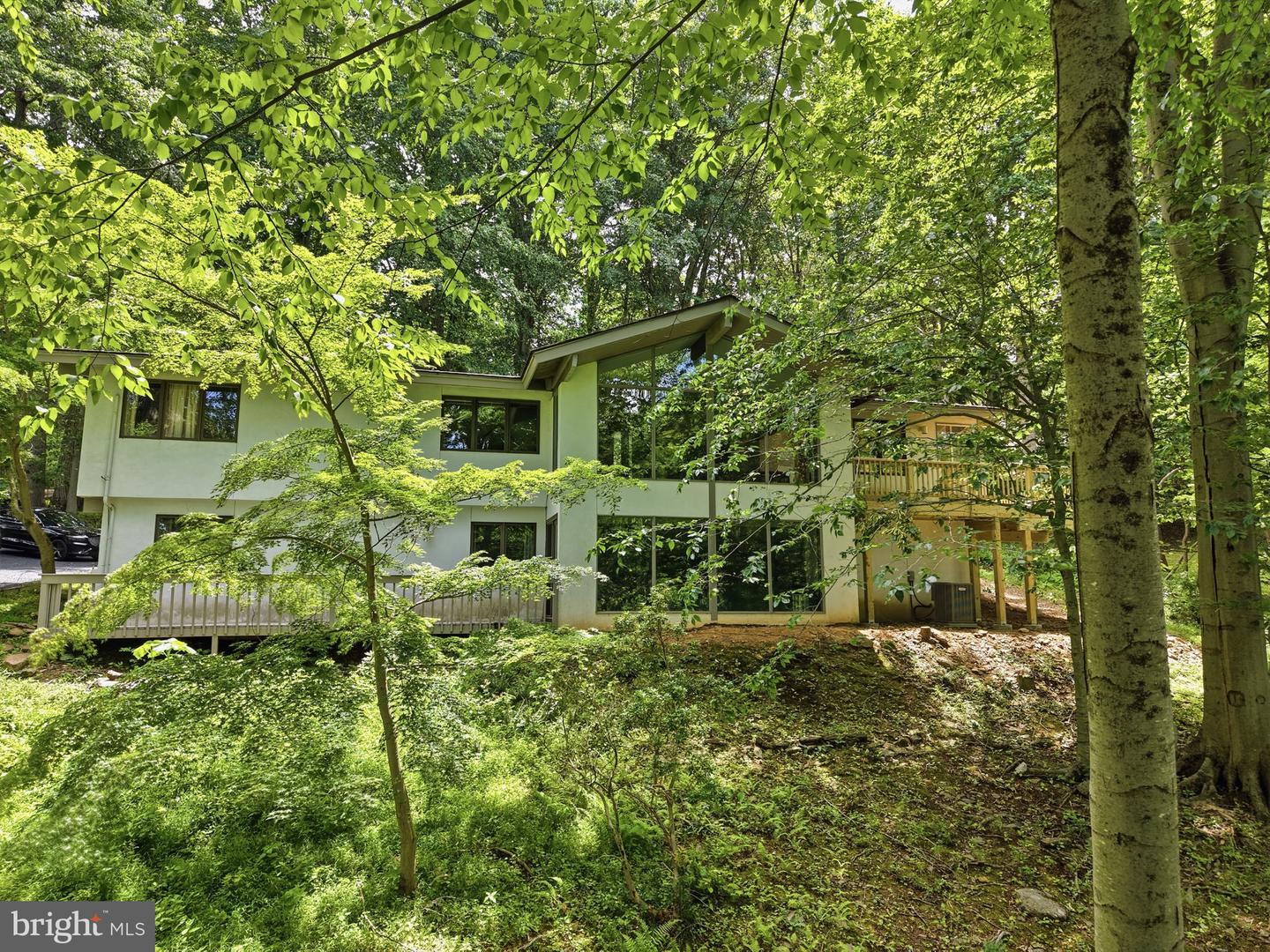 3220 Sawmill Rd Property Photo 1