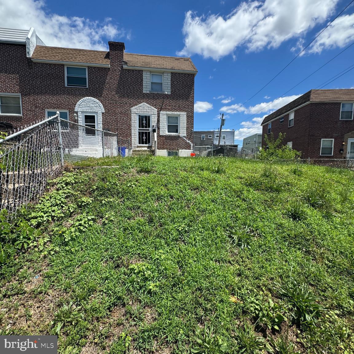 727 Grant Rd Property Photo 1