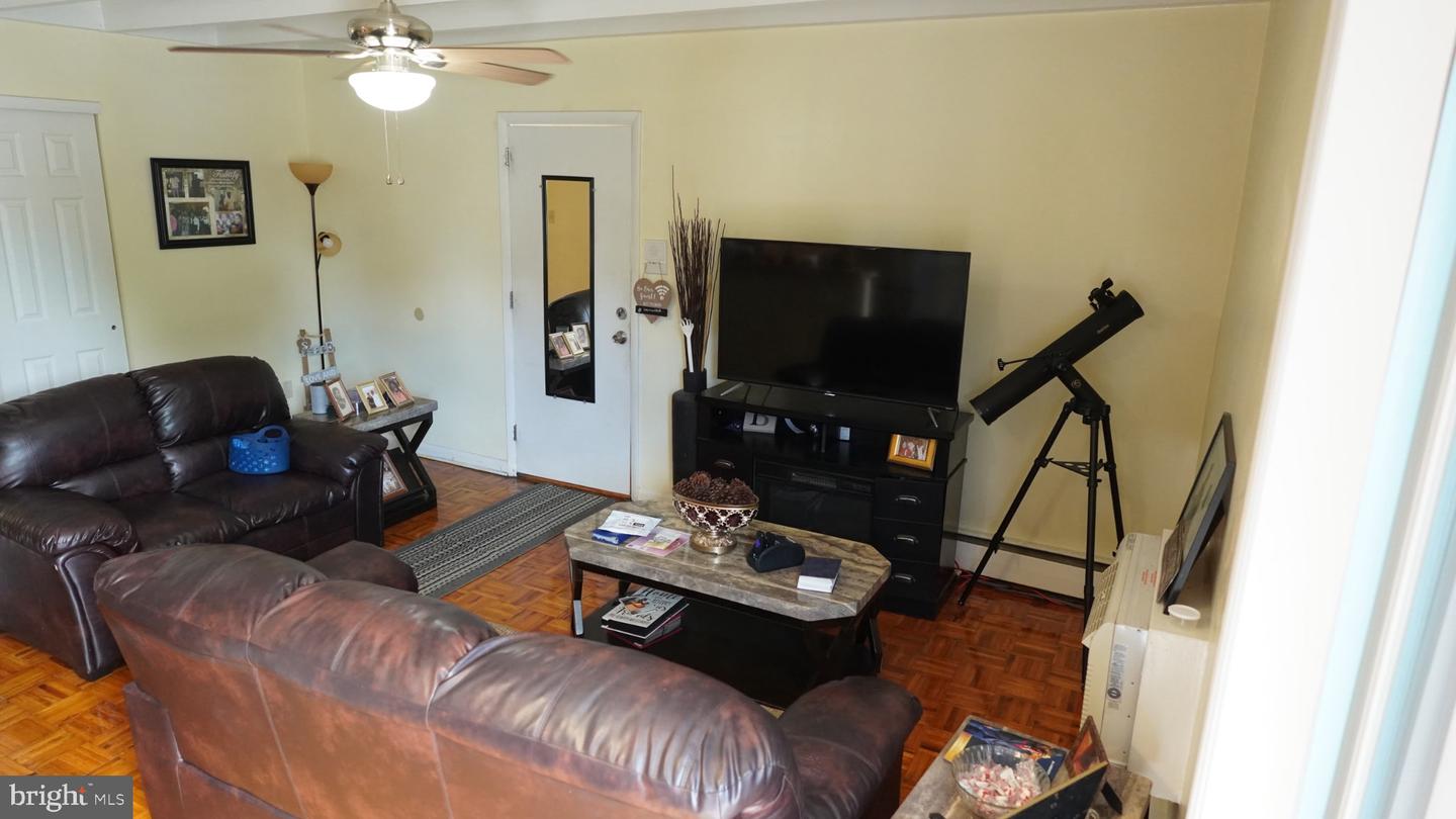 100 E Glenolden Ave #d-7 Property Photo 3