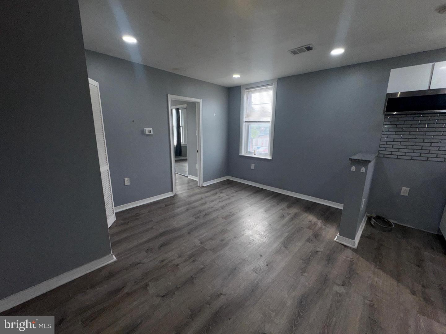 700 Lloyd St Property Photo 18