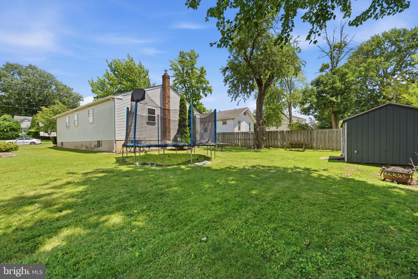 905 Amosland Rd Property Photo 42