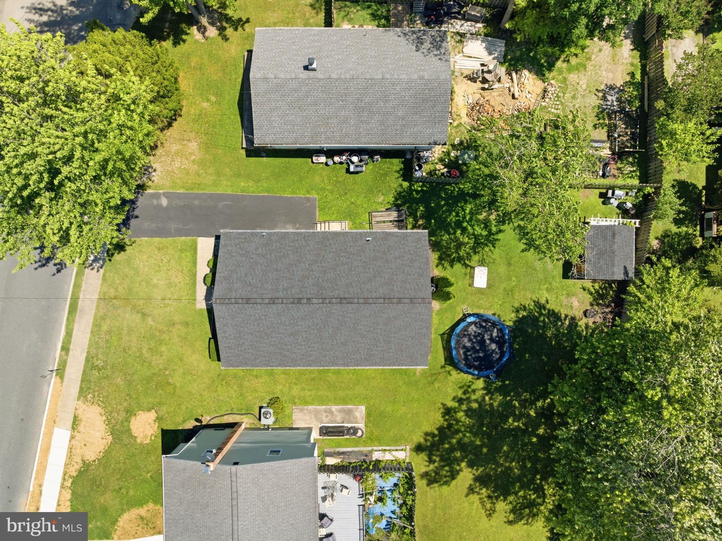 905 Amosland Rd Property Photo 44