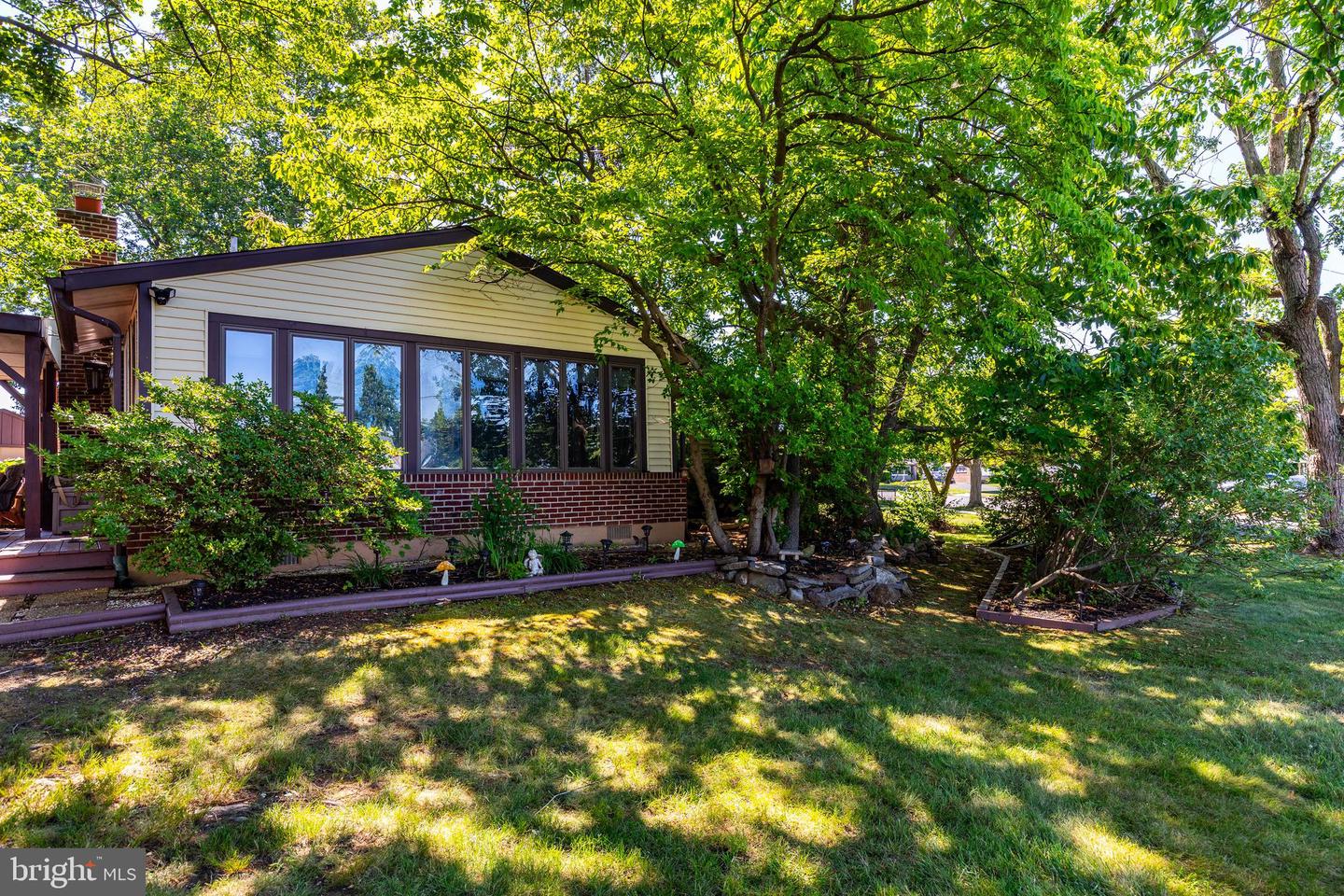 2181 Springhouse Ln Property Photo 1
