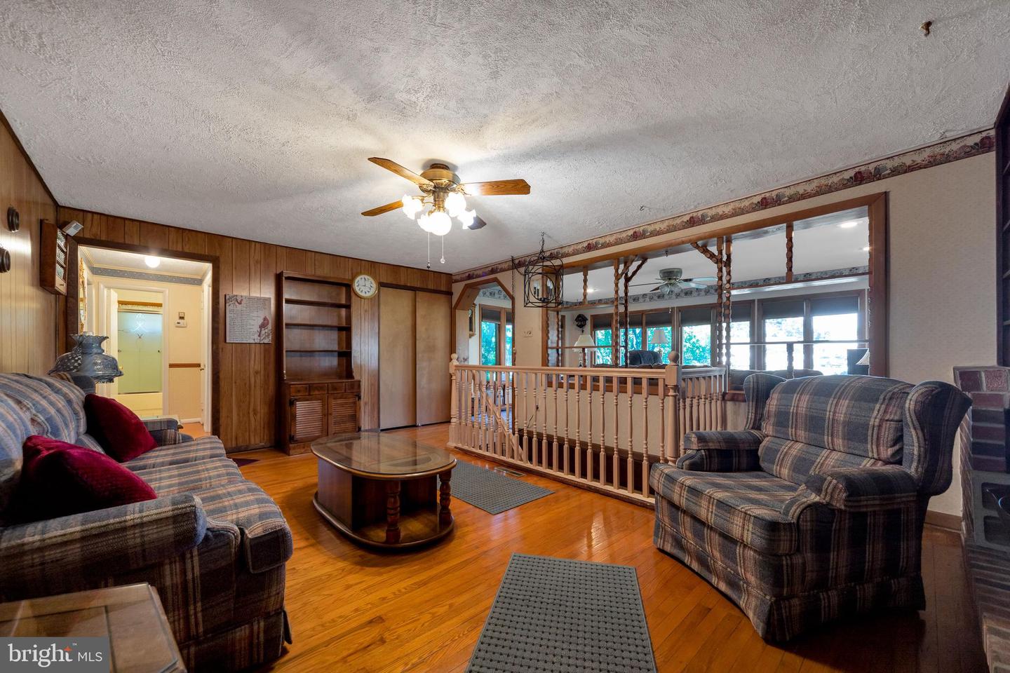2181 Springhouse Ln Property Photo 10