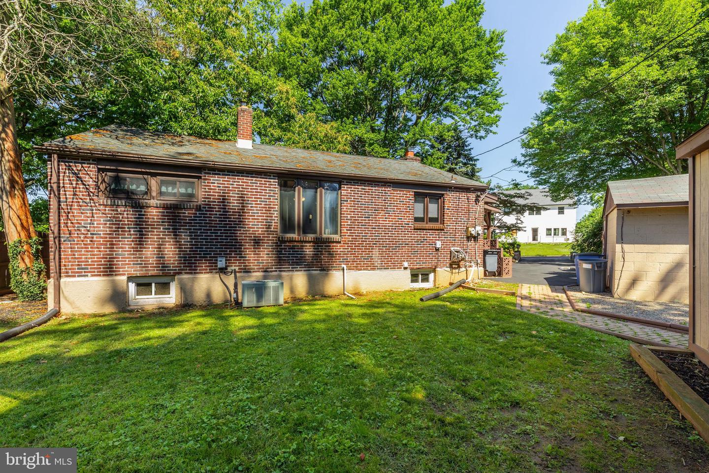 2181 Springhouse Ln Property Photo 34