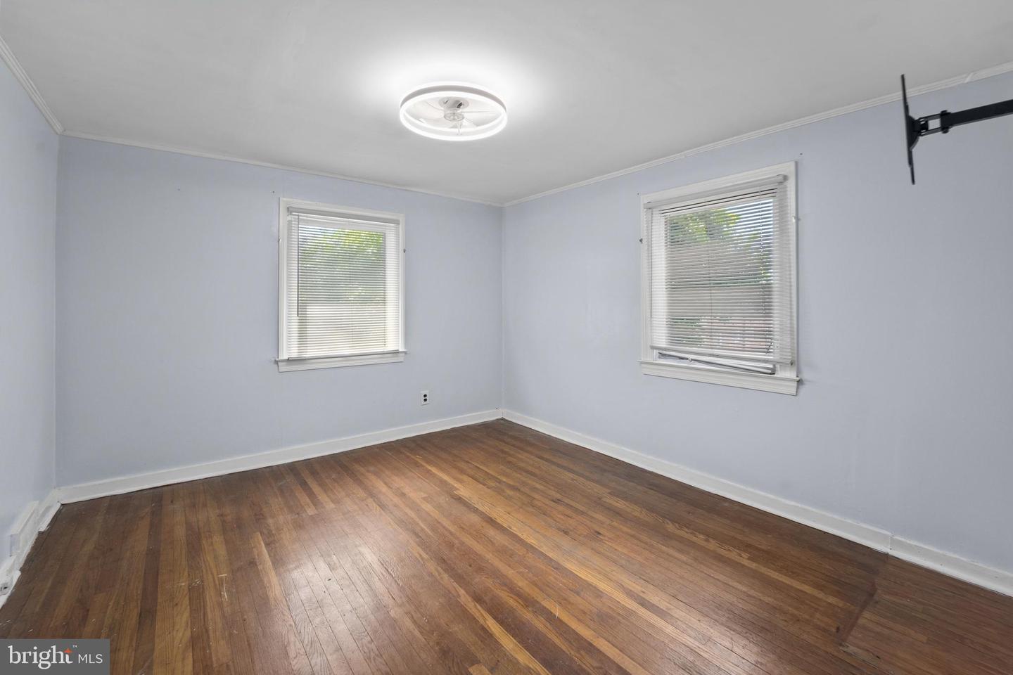 816 Laurel Rd Property Photo 24