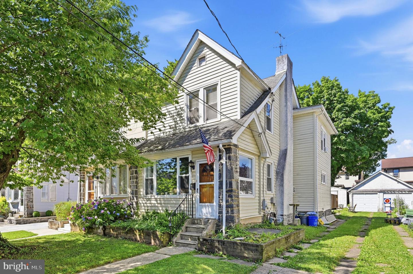 152 Shelbourne Rd Property Photo 1