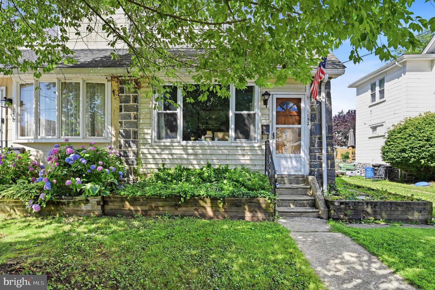 152 Shelbourne Rd Property Photo 2
