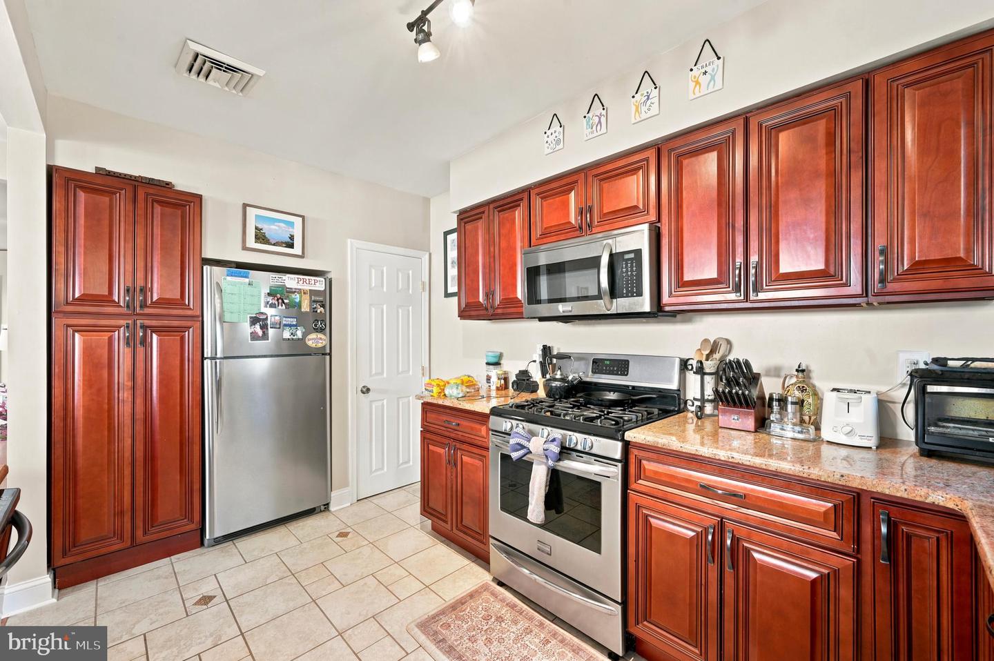 152 Shelbourne Rd Property Photo 12
