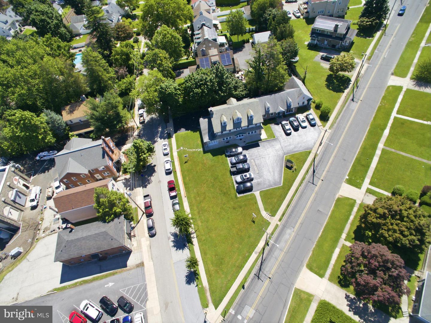 678 Ferne Blvd Property Photo 4