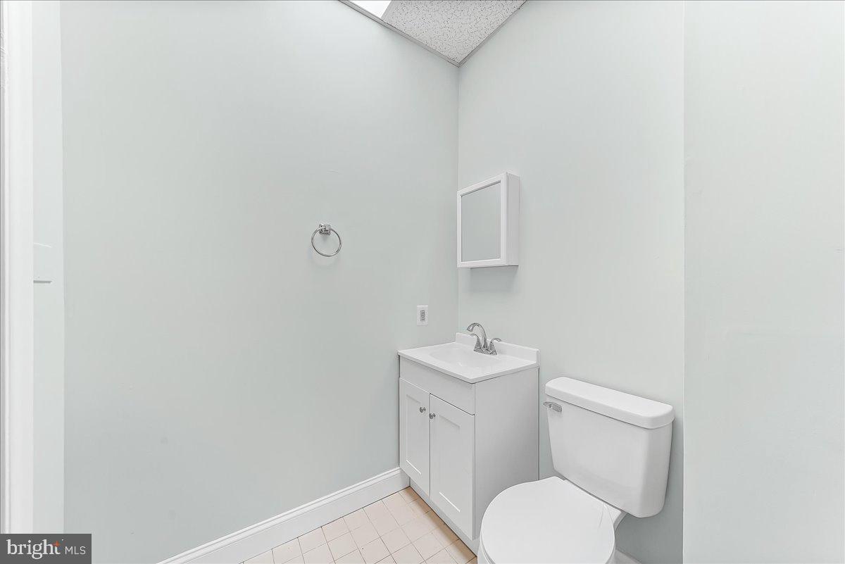 3109-b W Chester Pike Property Photo 5