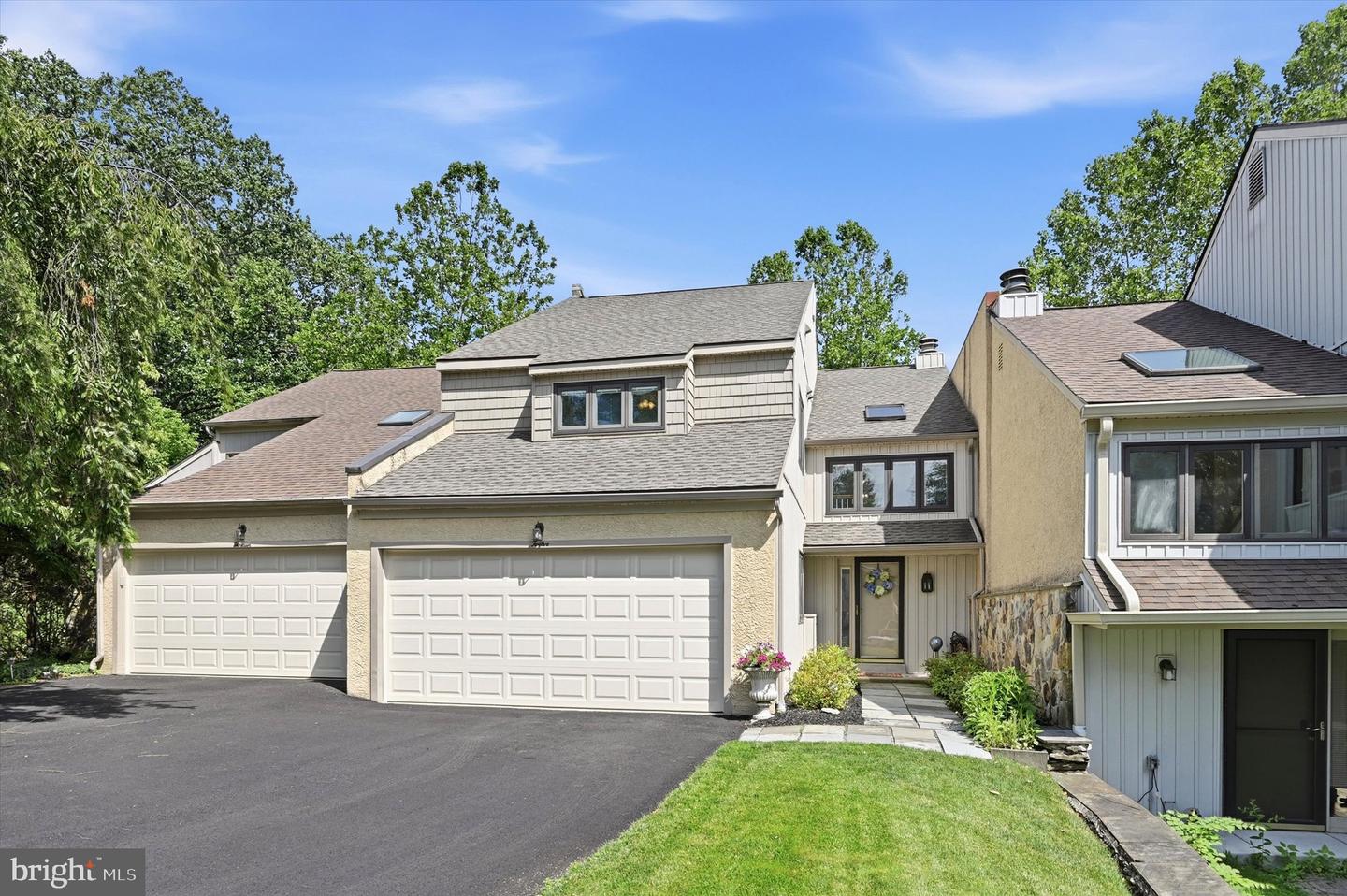 12 Kincaid Ct Property Photo 1
