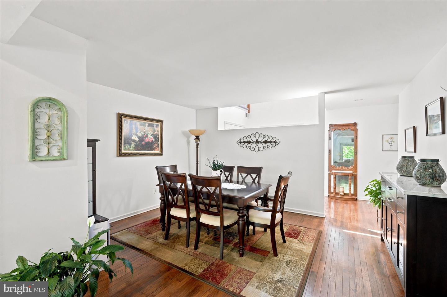 12 Kincaid Ct Property Photo 6