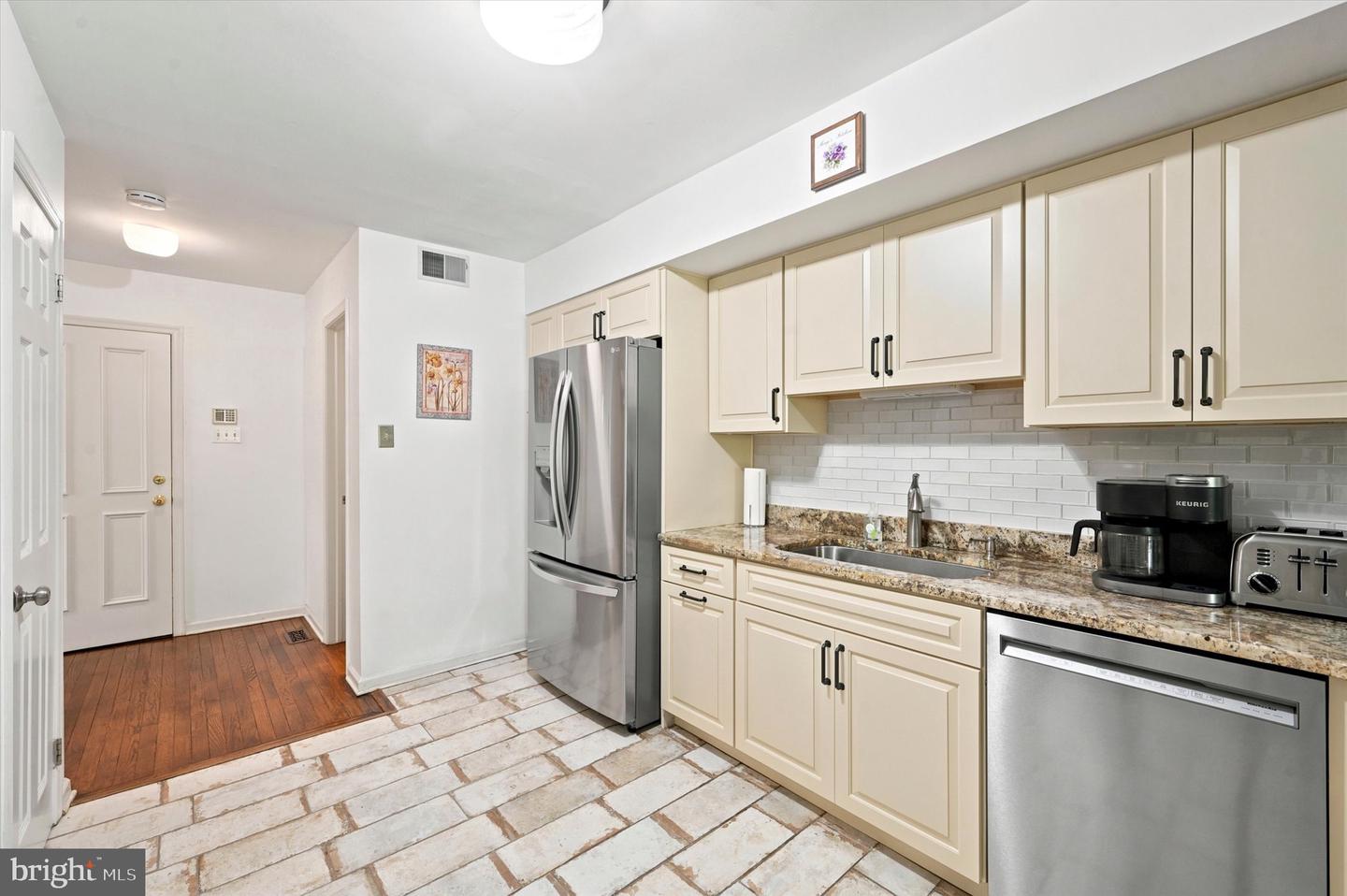 12 Kincaid Ct Property Photo 11