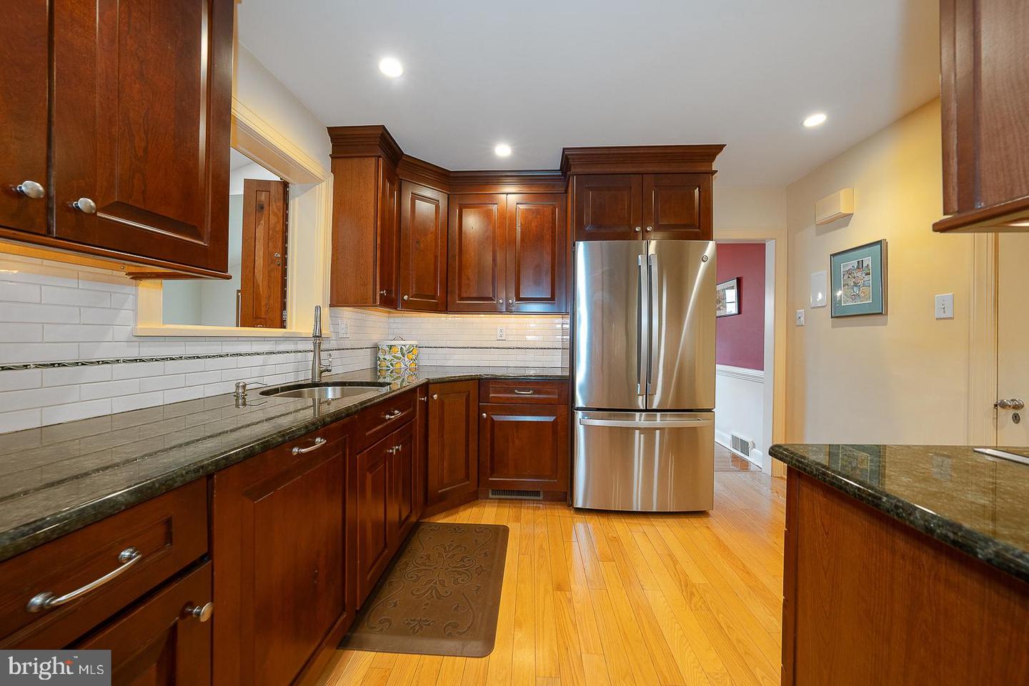 525 W Beechtree Ln Property Photo 10