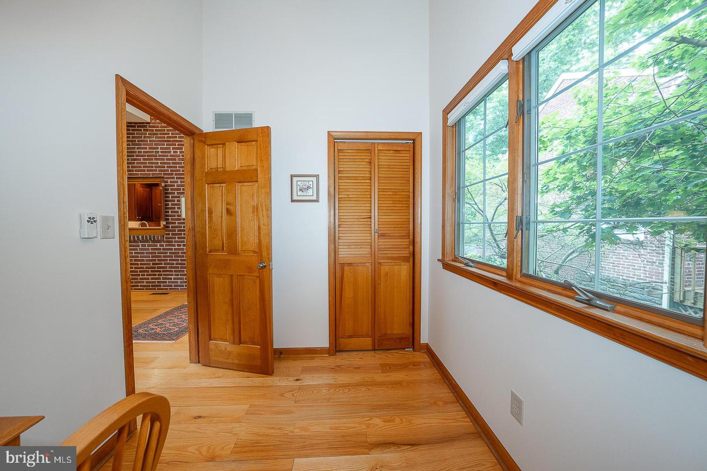 525 W Beechtree Ln Property Photo 21