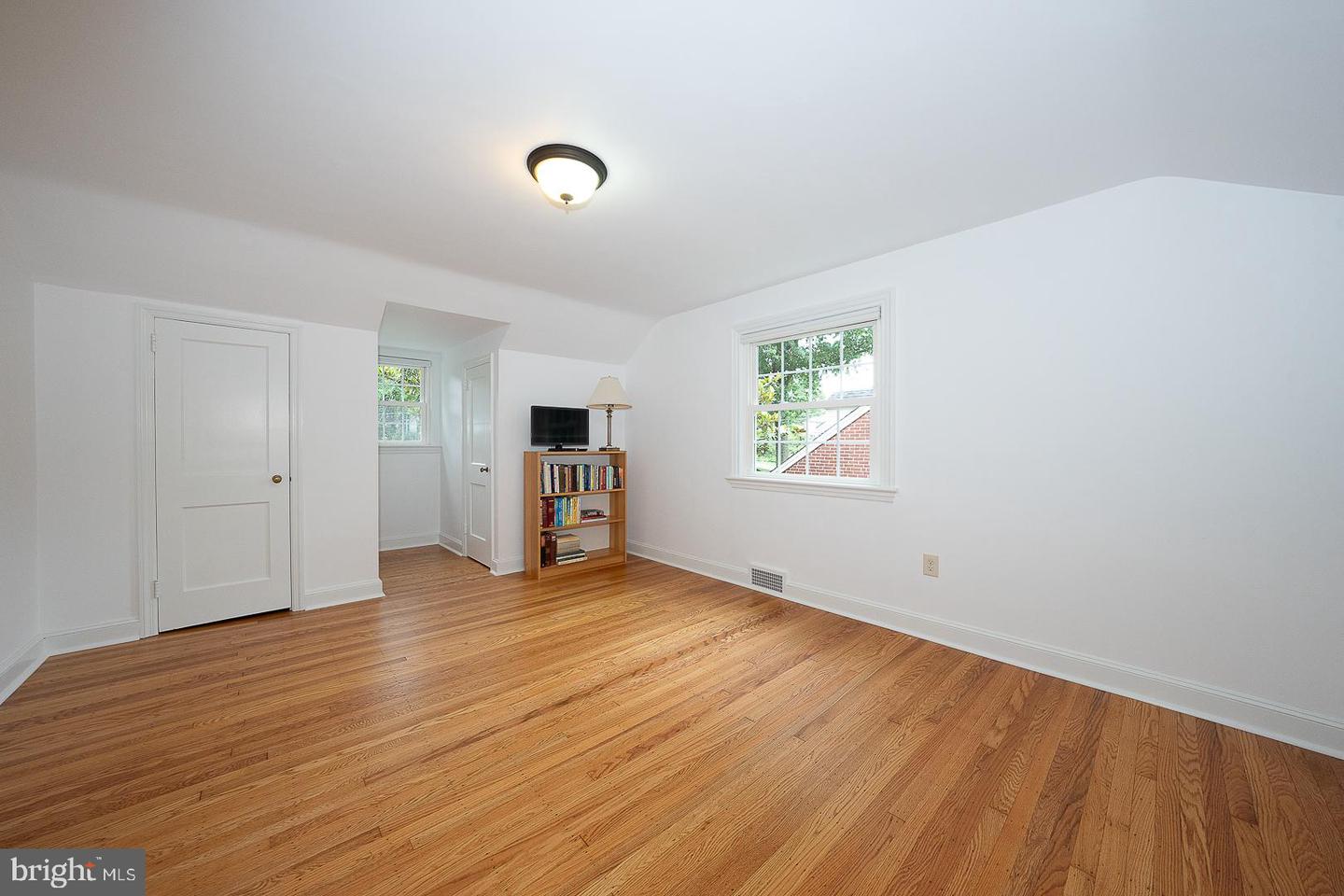 525 W Beechtree Ln Property Photo 30