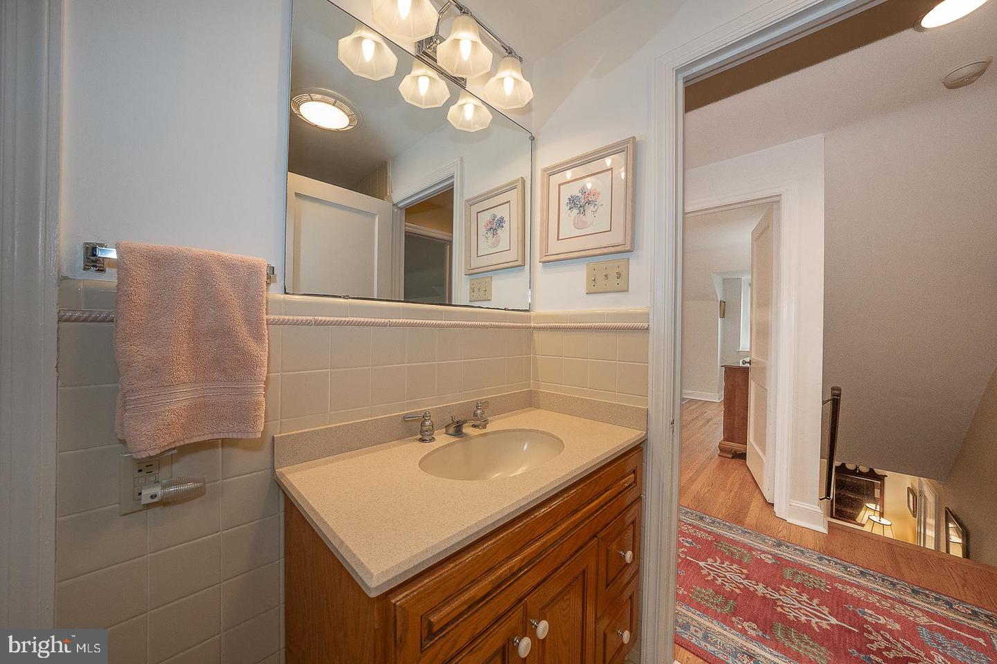 525 W Beechtree Ln Property Photo 32