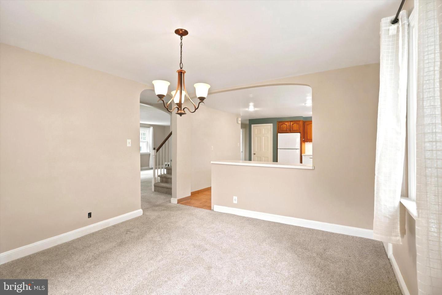 2434 Merwood Ln Property Photo 7