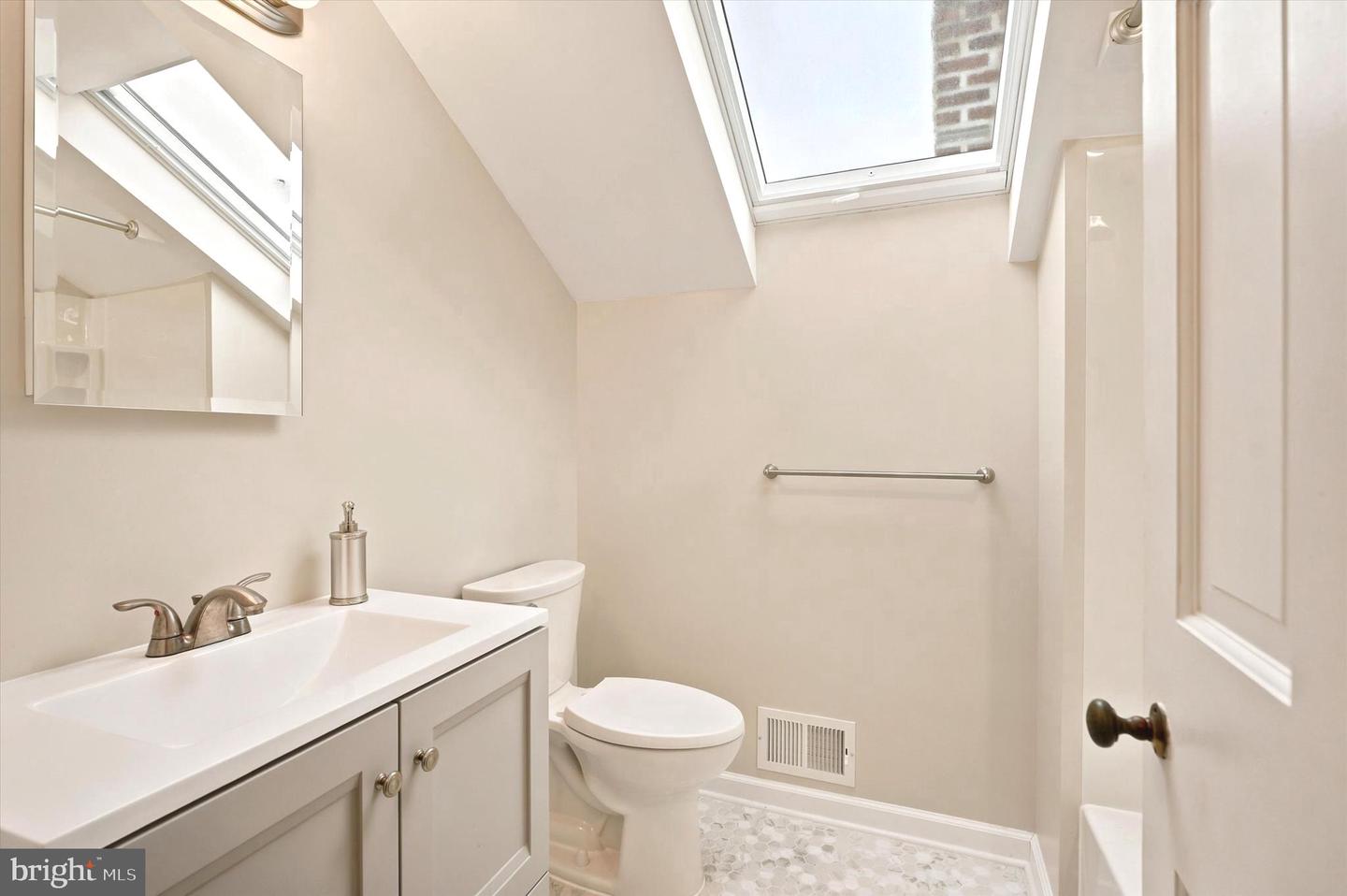 2434 Merwood Ln Property Photo 18