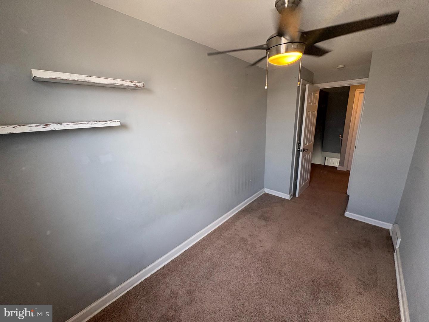 263 W Wyncliffe Ave Property Photo 14