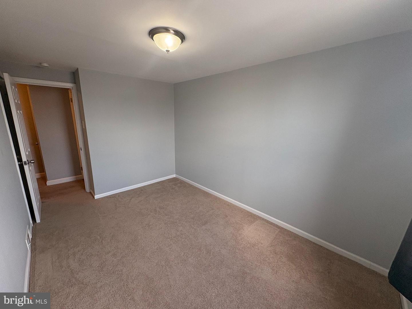 263 W Wyncliffe Ave Property Photo 18