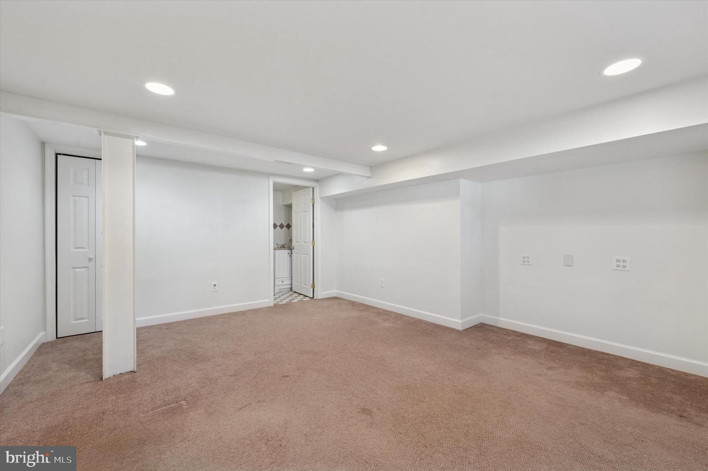 1156 Garfield Ave Property Photo 21