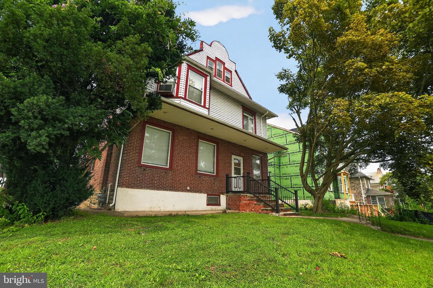 108 E Township Line Rd Property Photo 2