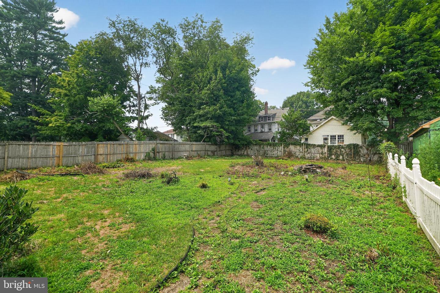 108 E Township Line Rd Property Photo 8