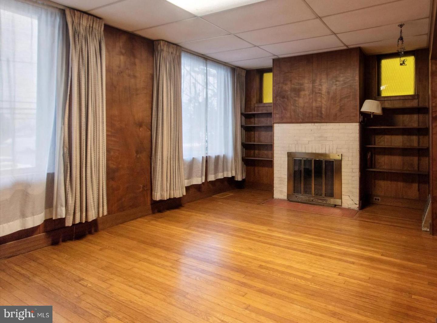 108 E Township Line Rd Property Photo 16