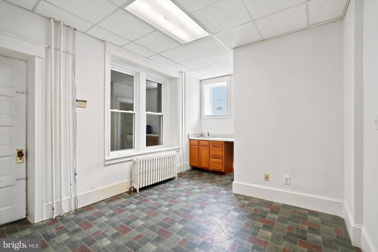 2206 Darby Rd Property Photo 14