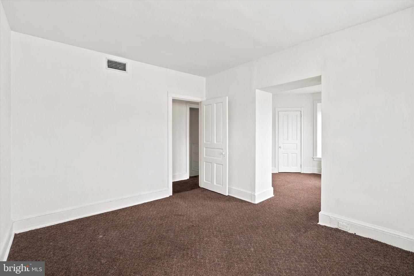 2206 Darby Rd Property Photo 23