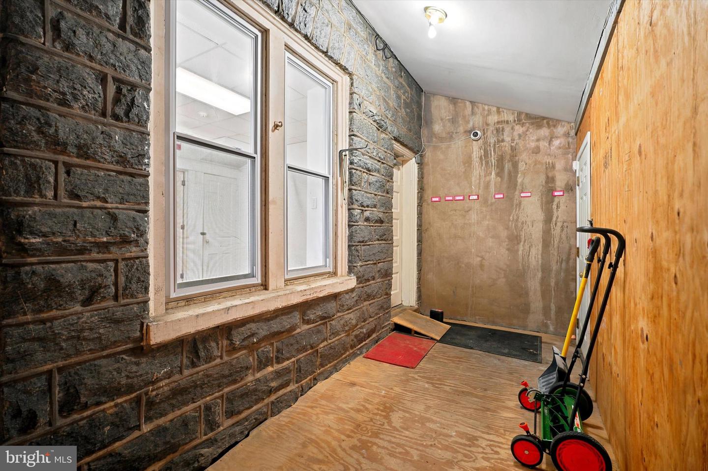 2206 Darby Rd Property Photo 34