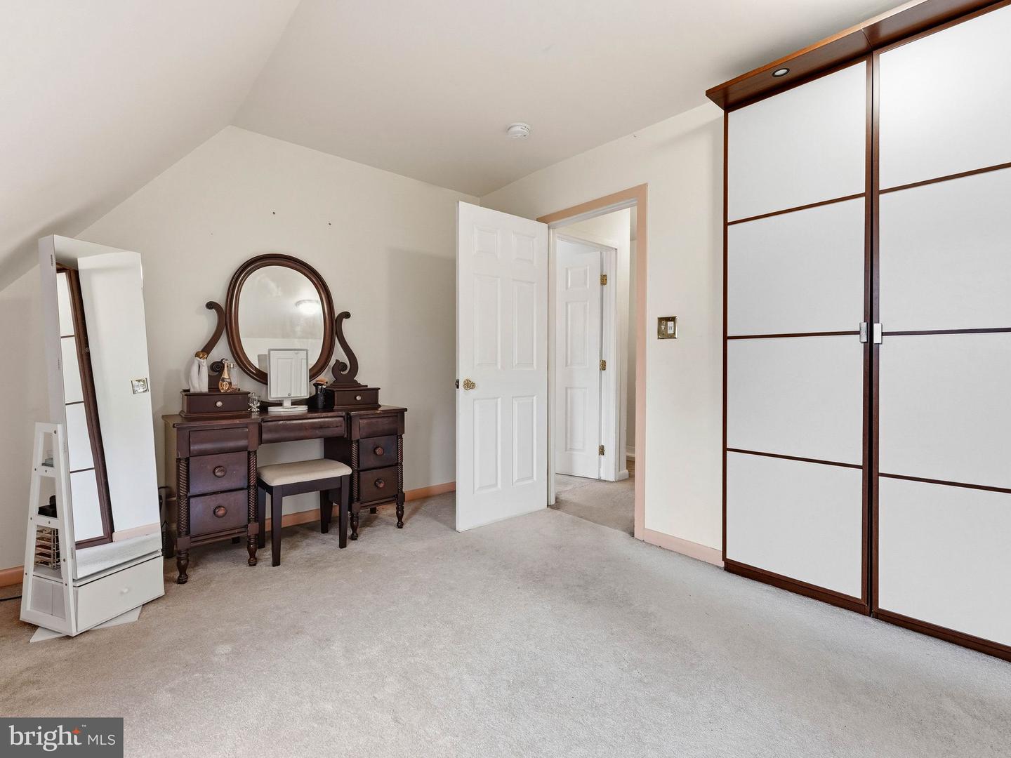 106 Merion Ave Property Photo 31