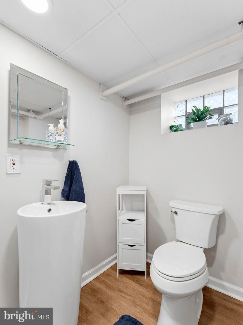 106 Merion Ave Property Photo 43