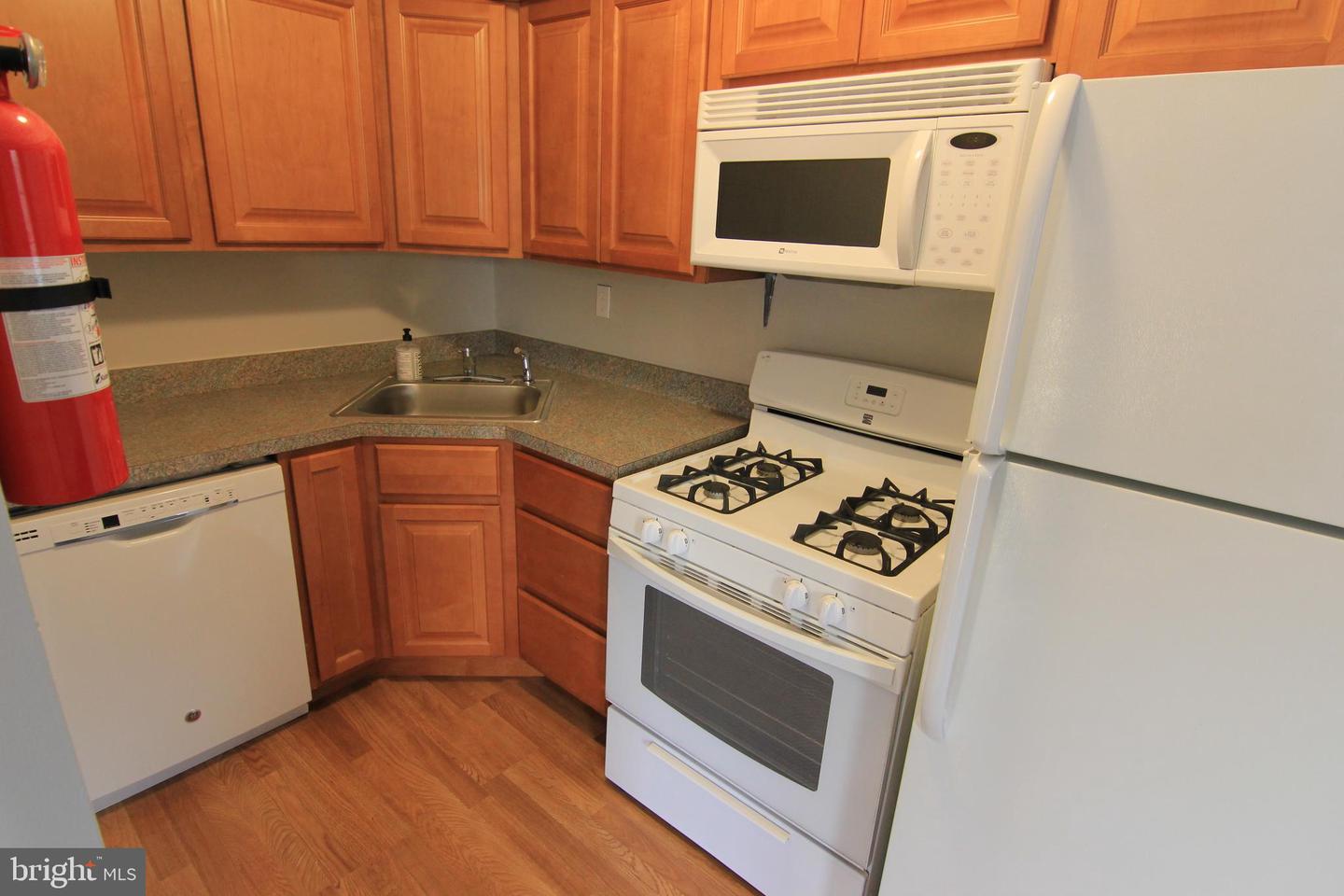 9 Thomas Rd #1 Property Photo 3