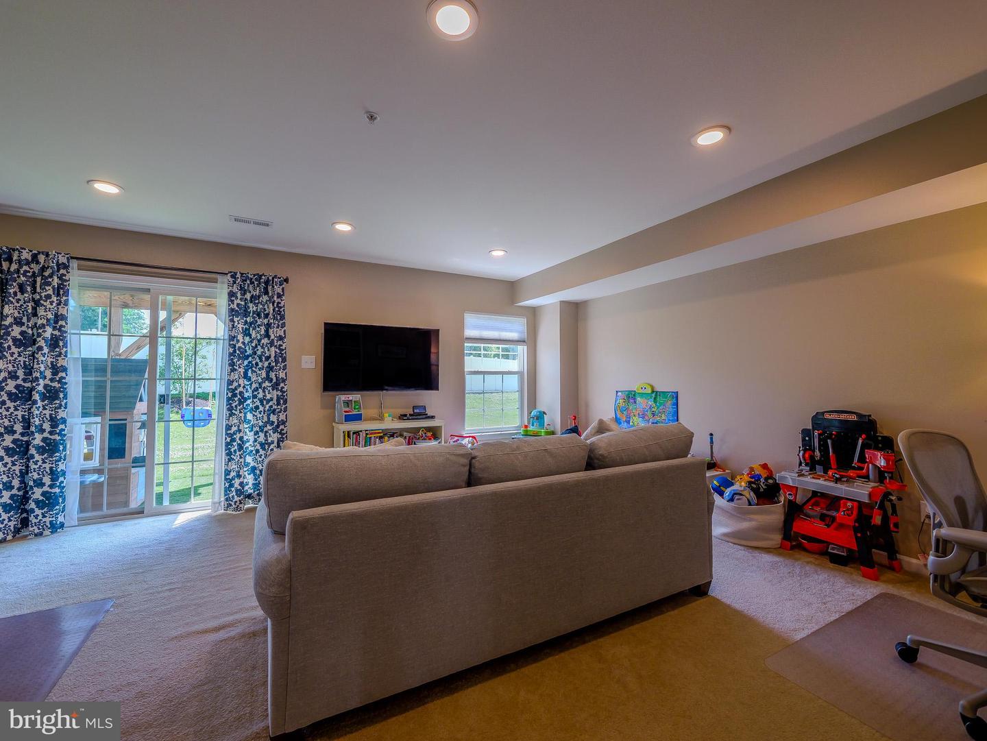 14 Faraday Ct Property Photo 9