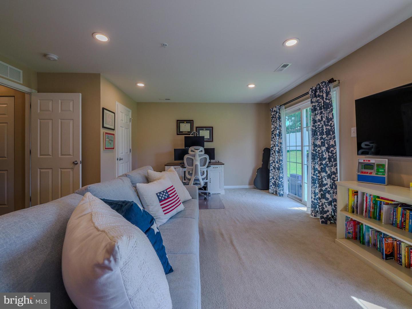 14 Faraday Ct Property Photo 10