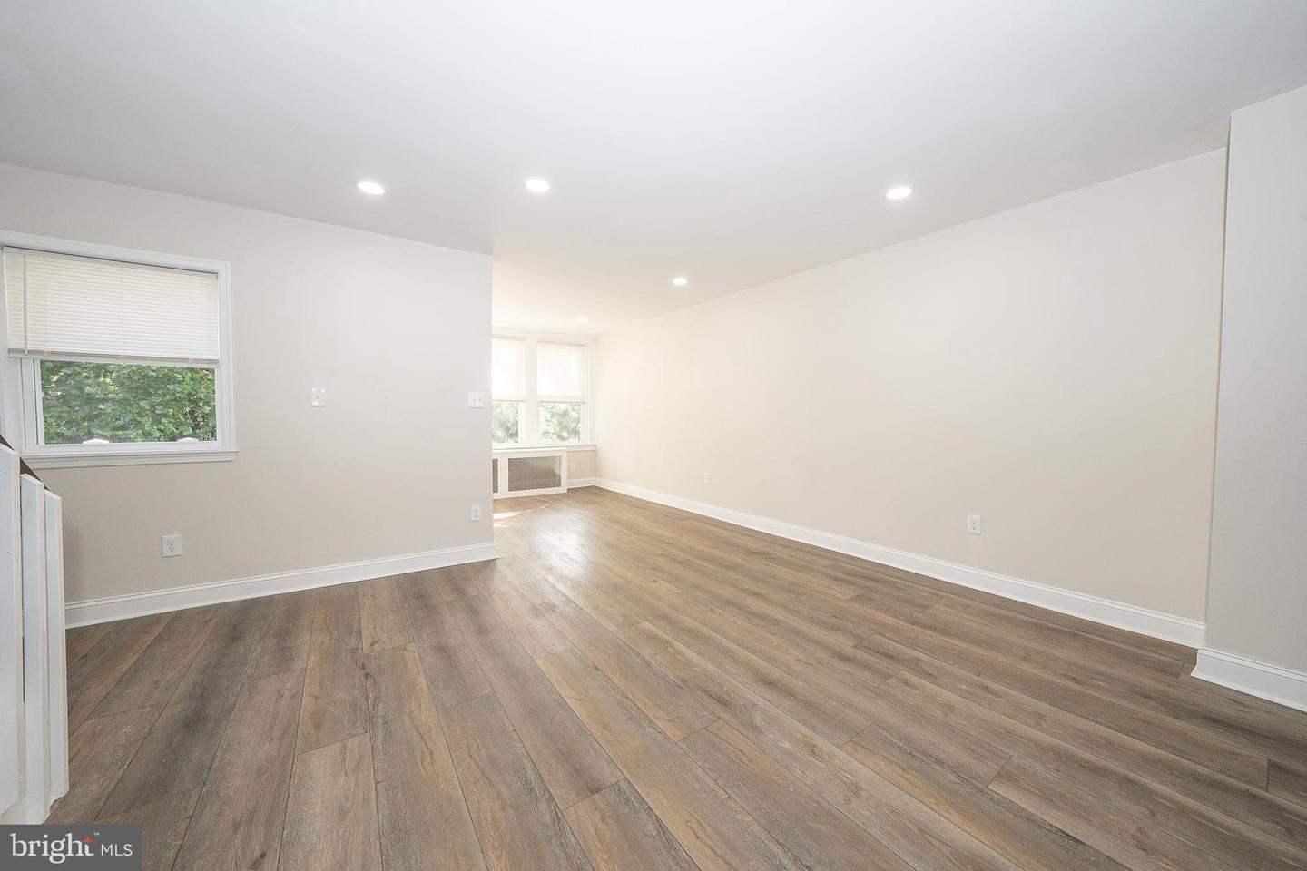 71 Barker Ave Property Photo 9
