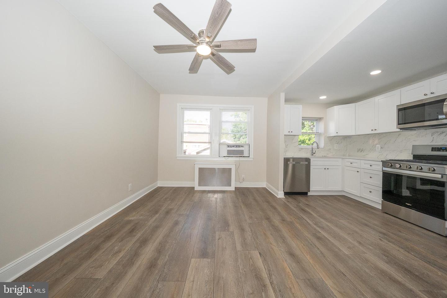 71 Barker Ave Property Photo 12