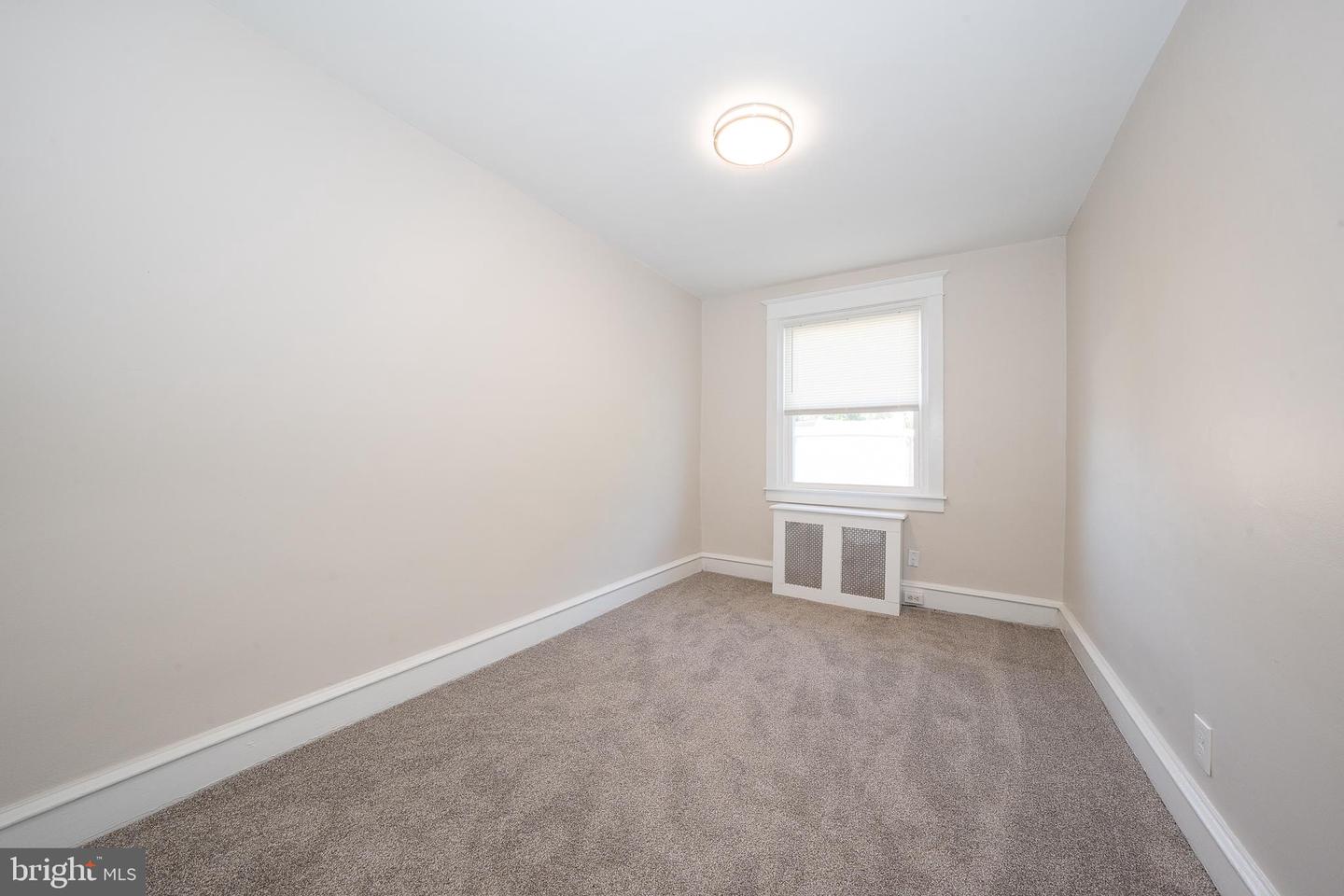 71 Barker Ave Property Photo 23