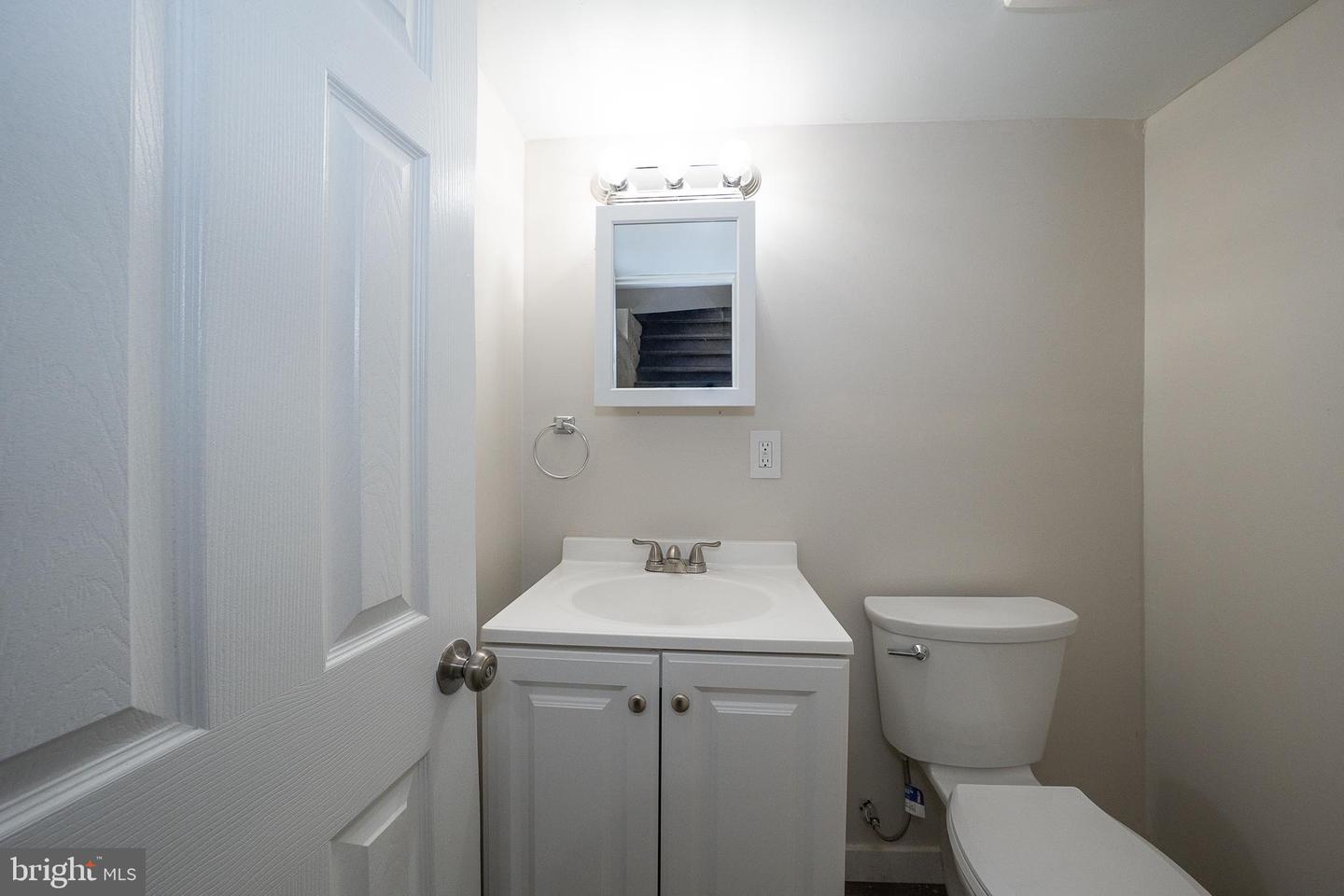 71 Barker Ave Property Photo 29