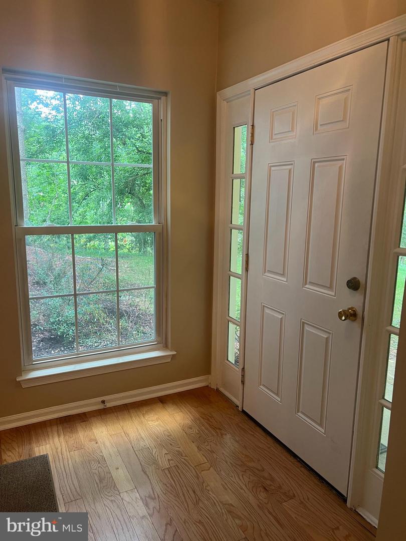 56 Bayberry Ct Property Photo 12