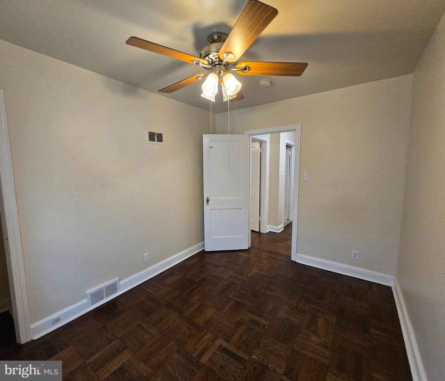 534 Rose St Property Photo 12