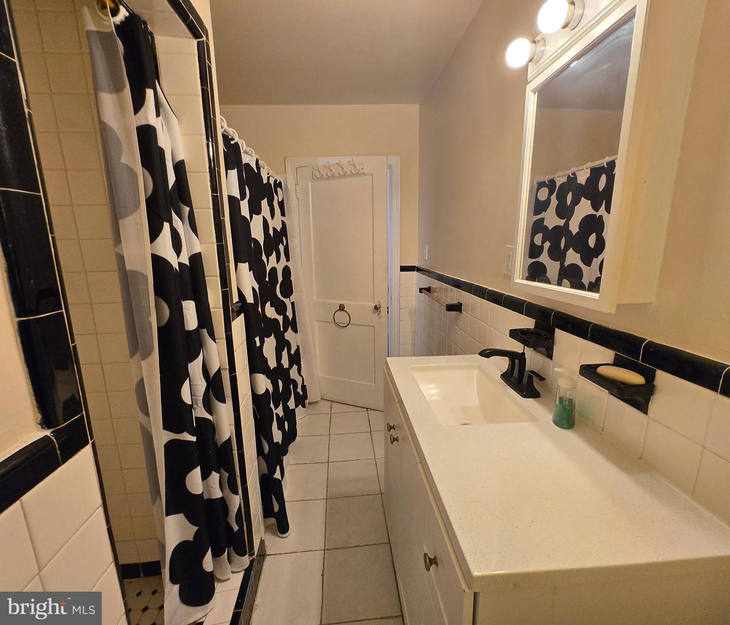 534 Rose St Property Photo 15
