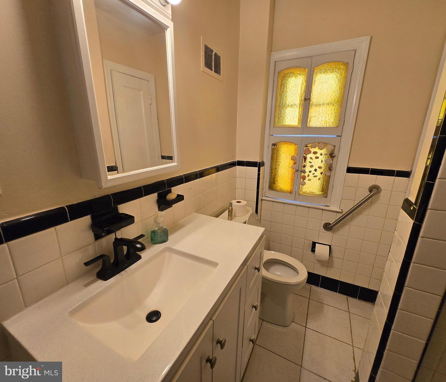 534 Rose St Property Photo 16